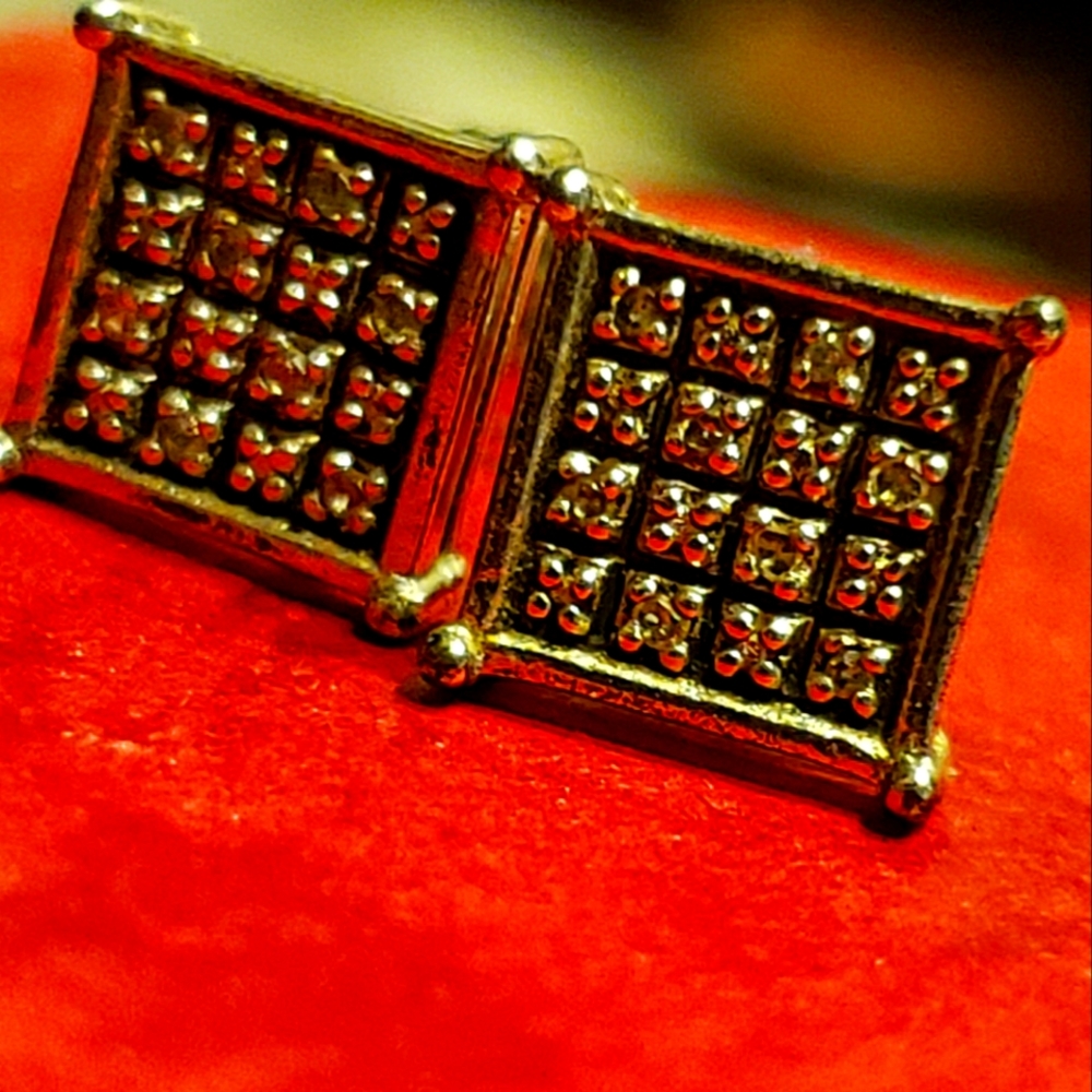 Sterling silver crushed real diamond earrings.